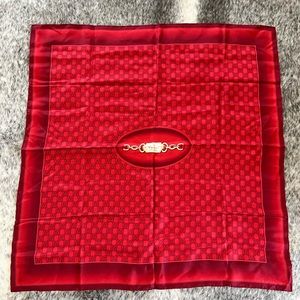💯 AUTHENTIC Gucci Silk scarf